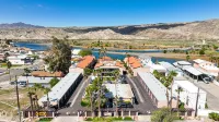 2-bedroom condo just 17 minutes from Harrah's Laughlin Casino