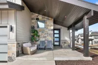 New East Deer Valley 1Min Away, Luxury 4Br Twin House,Hot Tub,  Park City 10 Min