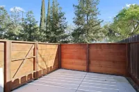 Redwoods Serenity Cottage Modesto