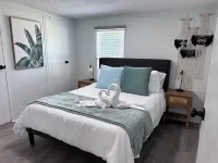 Cozy Beach Home w/ Fire Pit, Grill & Outdoor Swings— Min from Surf City Pier!