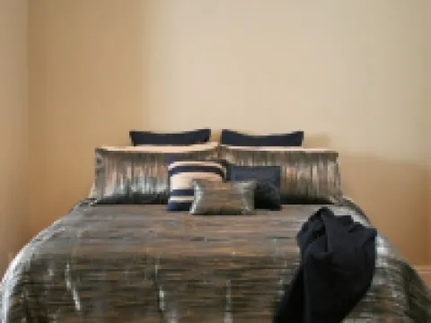 Apt. G above G Gallery & Glass Studio in a beautiful 1890 historic building Hoteles en Guthrie