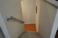 Serene Location\ Garage\ Close to\Suite Shots Golf\Hospital\Interstate