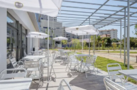 B&B โรงแรม Marseille Vélodrome Prado