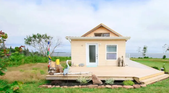 Located on PEIs famous north shore this is the perfect getaway & relaxation spot