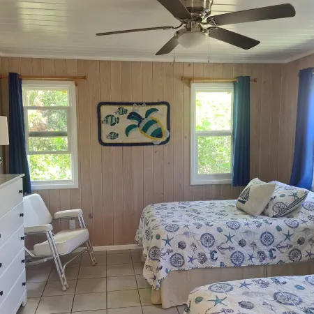 Beautiful waterfront home w/ private dockage within HT Harbour