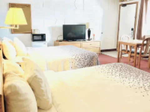 Dakota Inn Hotels in Huron