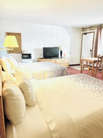 Dakota Inn Отели в г. Гурон