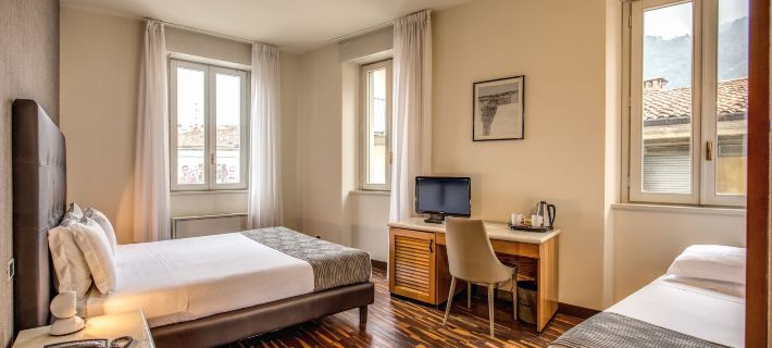 Albergo Firenze Hotels in Como