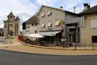 Logis Hôtel Restaurant l'Oustal Hotels in Chamboulive