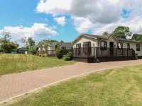 27 Brocklehurst Hotels near Oakham Castle