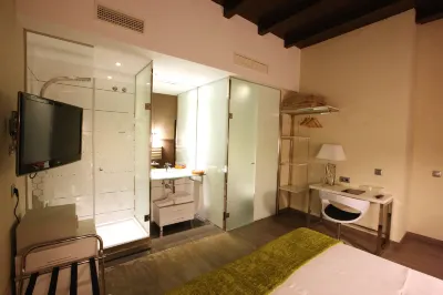 Evenia Alcalá Boutique Hotel Hôtels à proximité de : Ermita De Santa Lucia