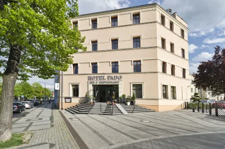 Hotel Fado Spa & Restaurant Отели в г. Собутка