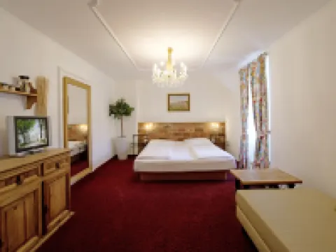 Hotel & Restaurant Knappenstöckl Hotels in Halbturn
