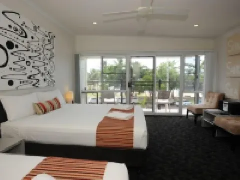 Shoredrive Motel Hotels in North Ward