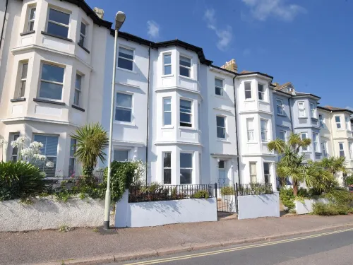 7 Seafield Road Hotels in Seaton