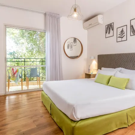 Travel Hotel Eilon