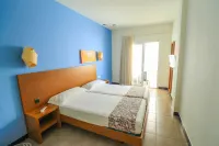 Es Mitjorn Hotel a Sant Antoni de Portmany