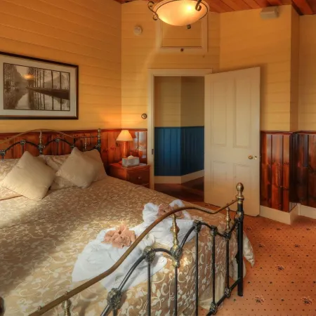 Island View Spa Cottage