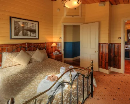 Island View Spa Cottage Hotels in Smithton