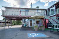 Swiss Holiday Lodge Hotel di Mount Shasta