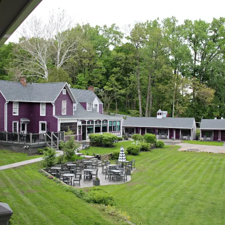 Plum Point Lodge