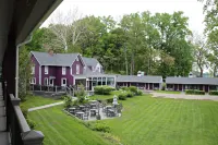 Plum Point Lodge Hotels in Penn Yan