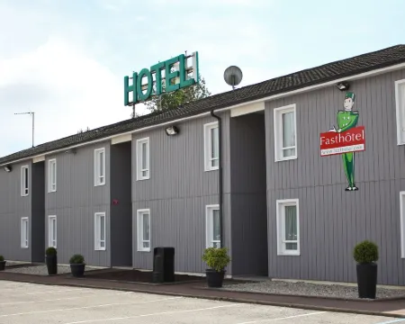 法斯特酒店 拉瓦勒酒店