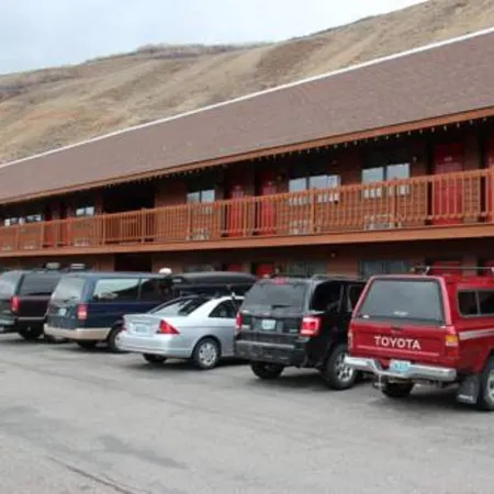 Flat Creek Inn