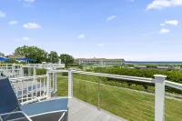 The Sparhawk Oceanfront Resort - Ocean View