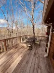 Chalet Cabin, Mountain Views, Spa Tub Near Helen with Hiking Trail to Creek - Mountain view