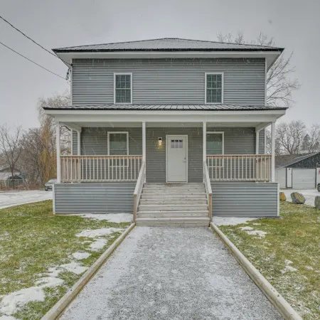 Bright and Modern Home 2 Mi to Presque Isle Airport
