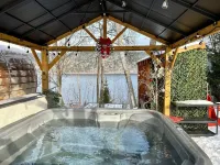 Chalet Sjdp Hotels in Shawinigan