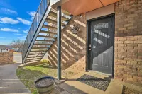 4 Mi to Dtwn: Rustic Fort Worth Apt - Condos