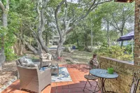 Walk to Ocean North Myrtle Beach Townhome! - spa
