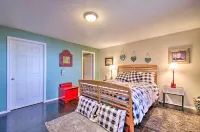 Large Cabin w/ Deck Overlooking Norfork Lake!