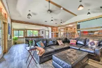 Spacious Glen Rose Home on Paluxy Riverfront - WiFi