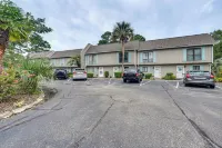 Patio + Pool Access: North Myrtle Beach Retreat! - spa