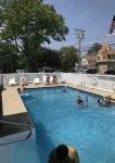 Pelican Point Motel - Beach