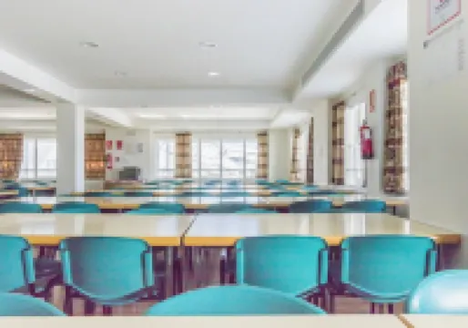 알베르게 인투르호벤 시에라 네바다 - 호스텔