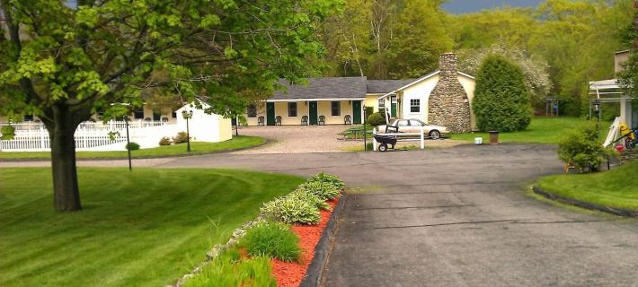 Tallwood Motel Wells Отели в г. Уэллс