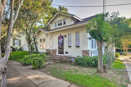 บ้านที่ยินดีรับสัตว์เลี้ยง Natchez: เดินทางไปยังใจกลางเมือง! - บังกะโล