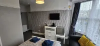 The Roslyn Guest House