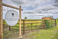 'The Copper Roost': Lake Texoma Escape w/ Hot Tub - Parkplatz