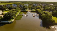 Delightful, Low Country Home With Dock On Debordieu Channel 4 Bedroom Home by Peace Vacations - Bintang 4
