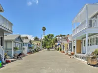 Catalina Island Cottage - Walk to Main St and Beach! Hotels in Avalon