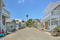 Catalina Island Cottage - Walk to Main St and Beach!