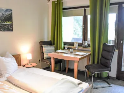 Studio Esche 1 Hotels near Ellmi's Zauberwelt