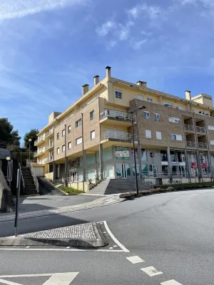 Centre of Arcos 5 min walk from the river beach Rio Vez! Hotel a Arcos de Valdevez