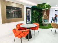 Ibis Styles Cayenne Centre Amazonia Hotels in Ремір-Монжолі