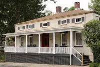 Kingston Carriage House Hotels in Ulster